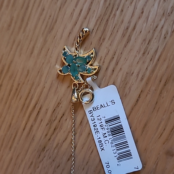 Emerald Set Earrings and Palm Tree Necklace - Picture 2 of 3